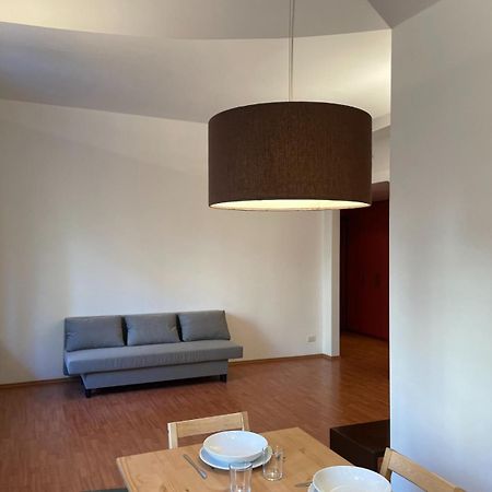 Accomodo Mib52 Bivano Sant'Ambrogio Milano Exterior foto